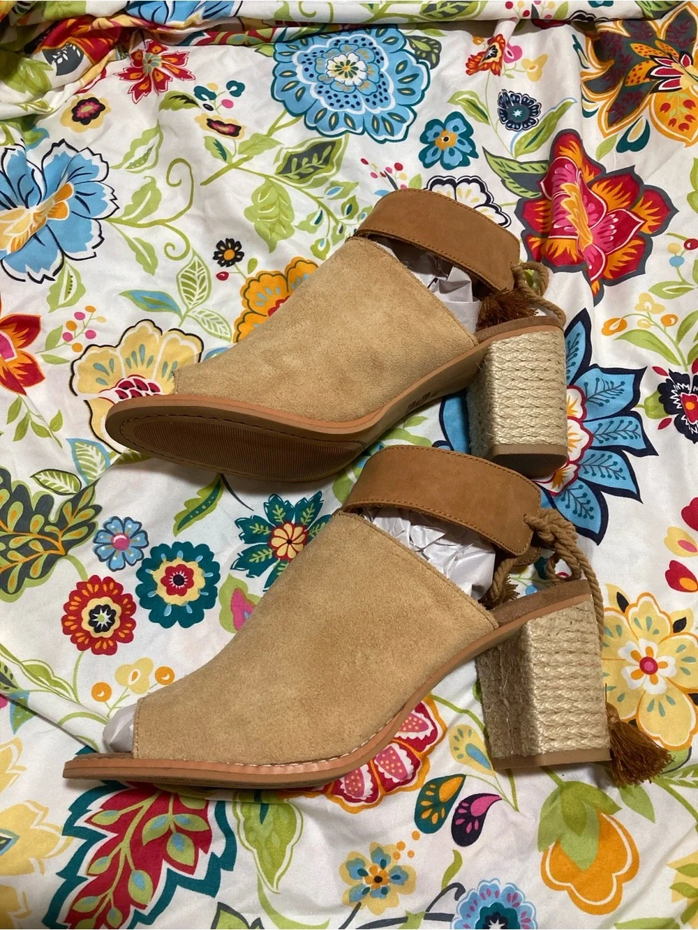 TOMS Women's Size 8M Tan Suede Peep Toe Block Heel Seville Espadrilles